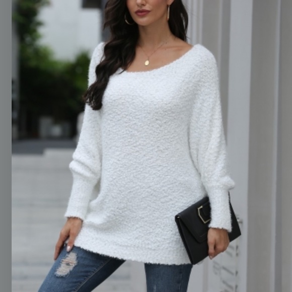 White Over-Sized pullover popcorn knitted sweater - Picture 3 of 9